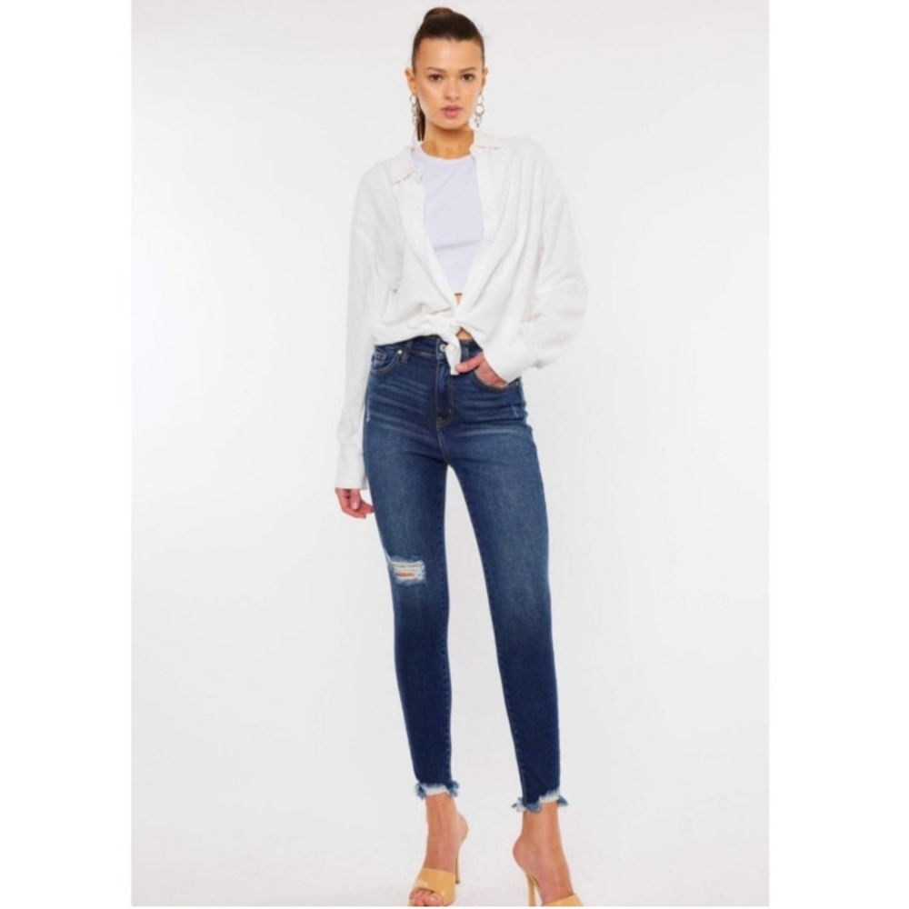 Kancan Distressed Dark Wash Ankle Jeans